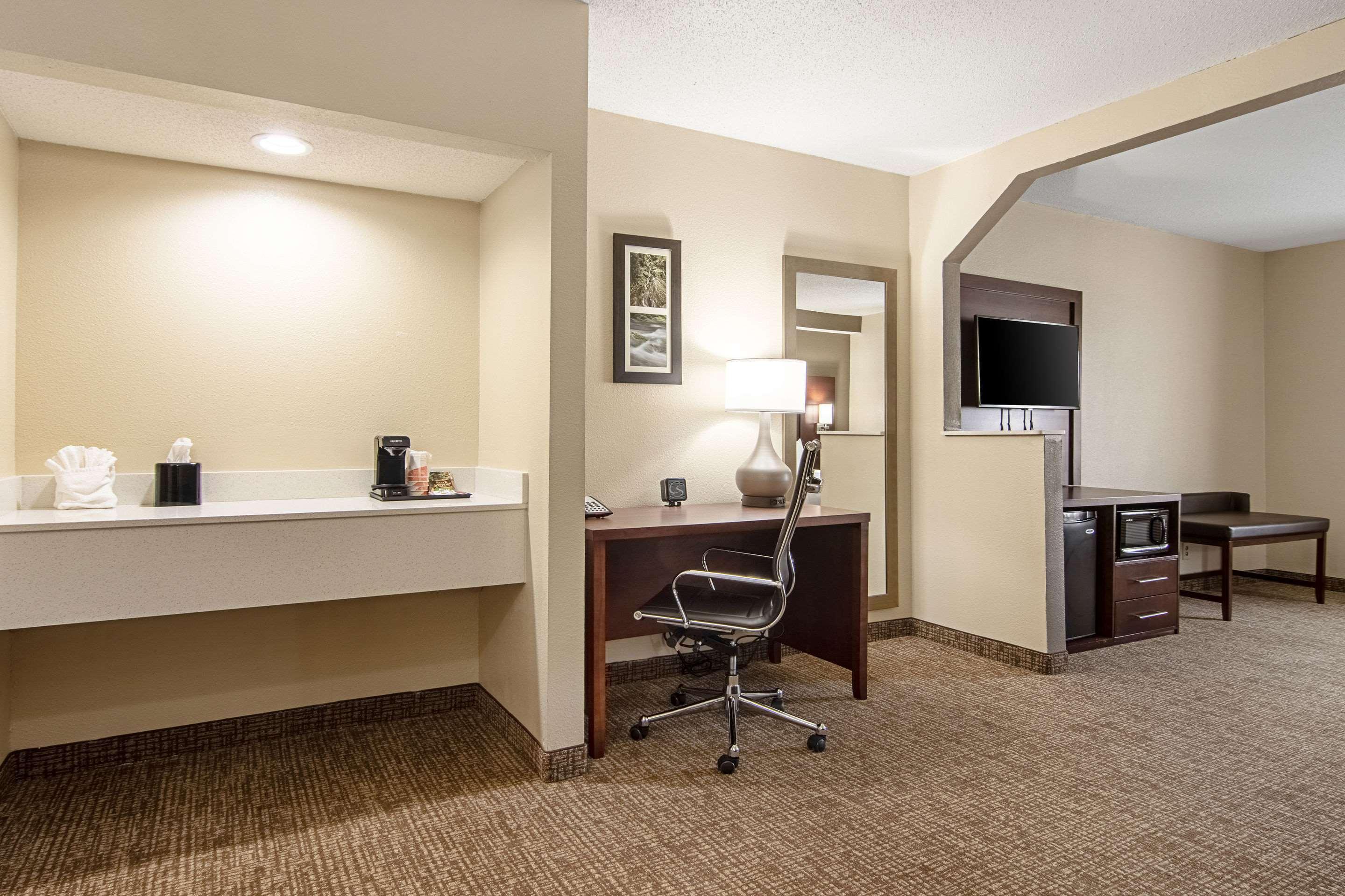 Comfort Suites Knoxville Airport Alcoa Buitenkant foto